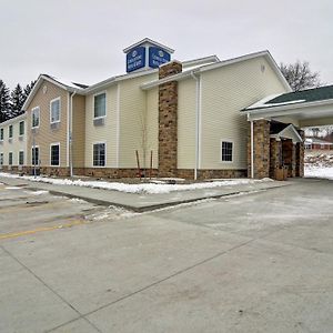 Cobblestone Hotel & Suites - Punxsutawney